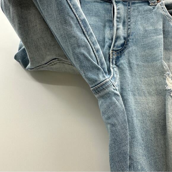 Refuge Mid Rise Light Wash Distressed Skinny Jeans Sz 6 - Picture 5 of 9